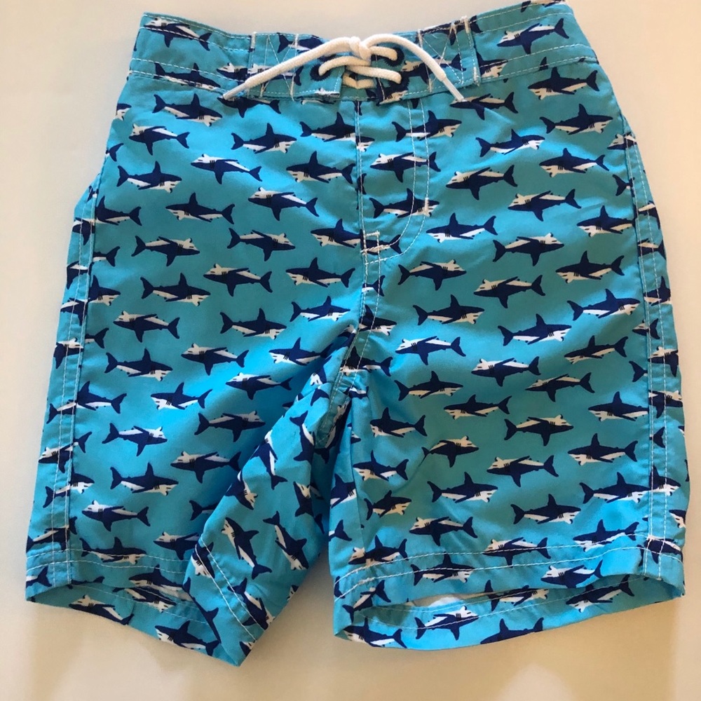 Janie and jack shark swim shorts. Size 18/24,4,6